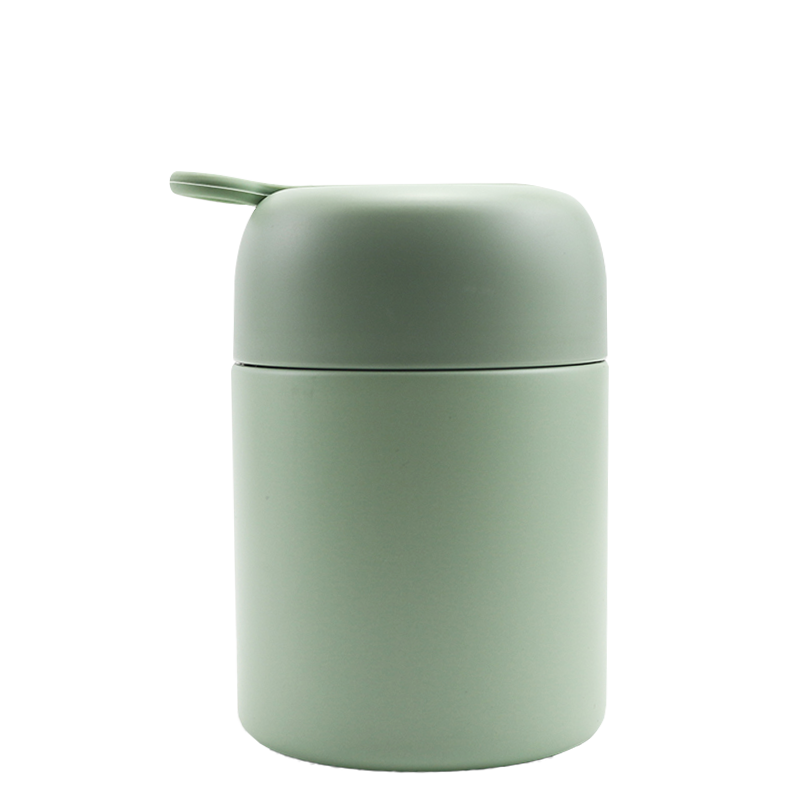 Thermos Food Flasks ia A Staple for Outdoor Adventures and Everyday Use